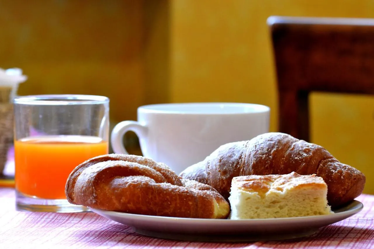 Ai Giardini Del Te Bed and Breakfast Μάντοβα